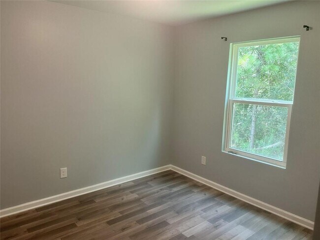 Building Photo - 620 Cartecay Dr