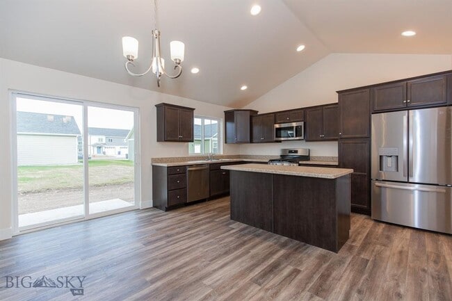 Building Photo - Brand New 4 Bedroom Home