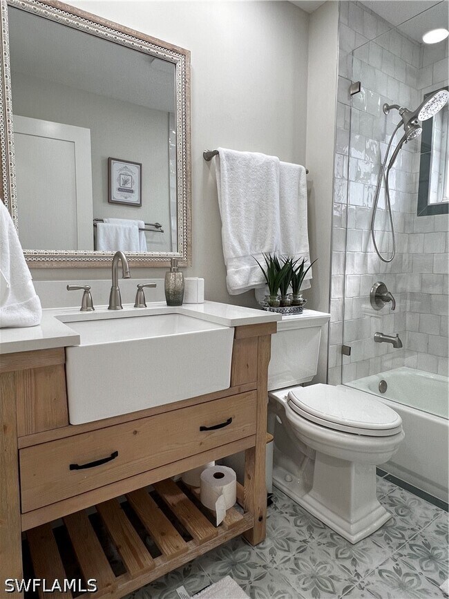 Building Photo - 7087 Barrington Cir
