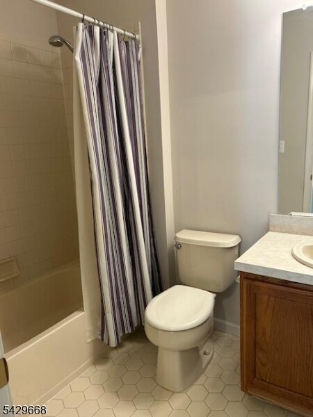 Building Photo - 240 Winding Hill Dr