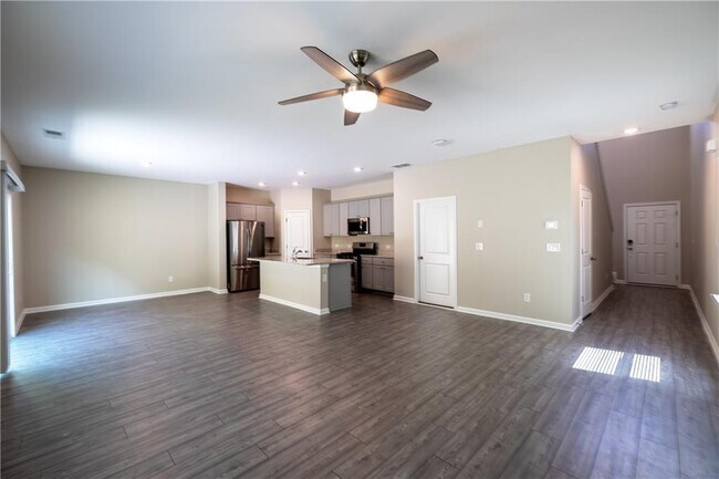 Building Photo - 2088 Nuthatch Dr