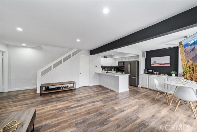 Building Photo - 25712 Le Parc