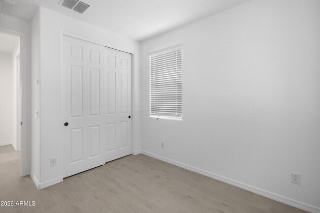 Building Photo - 13415 W Eagle Feather Rd