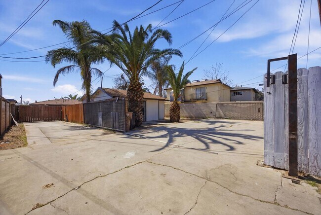 Building Photo - 314 Monterey St