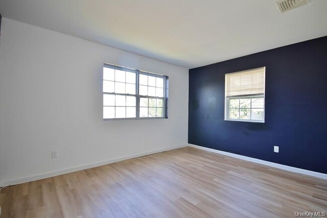 Building Photo - 346 Angelo Dr