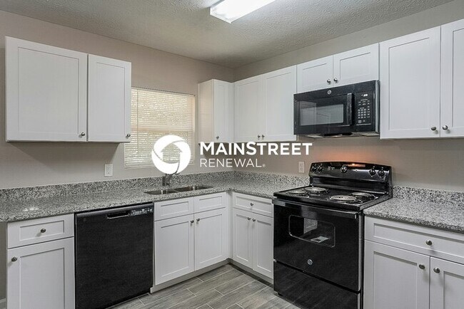 Building Photo - 3 Bedroom Pet-Friendly Home in Fairburn, G...