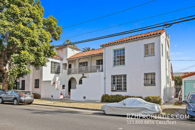 Primary Photo - Gorgeous Newly Renovated 3Bed 2Bath With W...