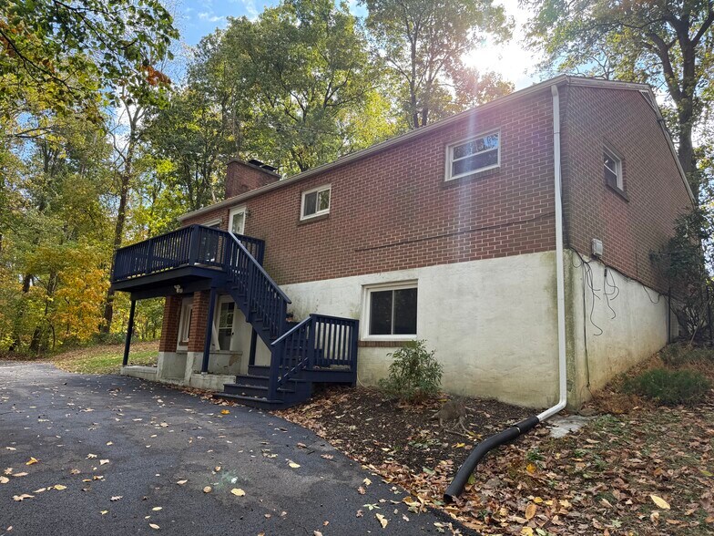 Building Photo - 6088 Church Rd