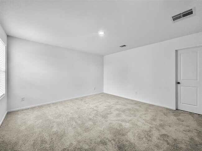 Building Photo - 5830 Starling Dr