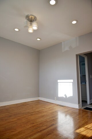 Building Photo - 632 S 13th Ave