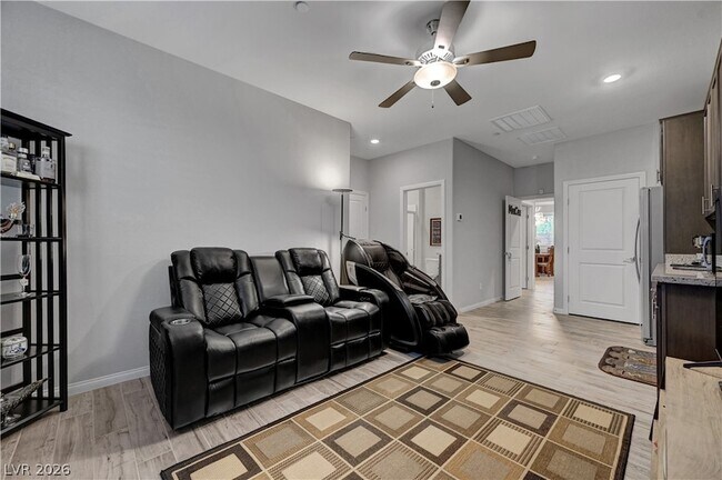 Building Photo - 6391 Montrose Park Ct