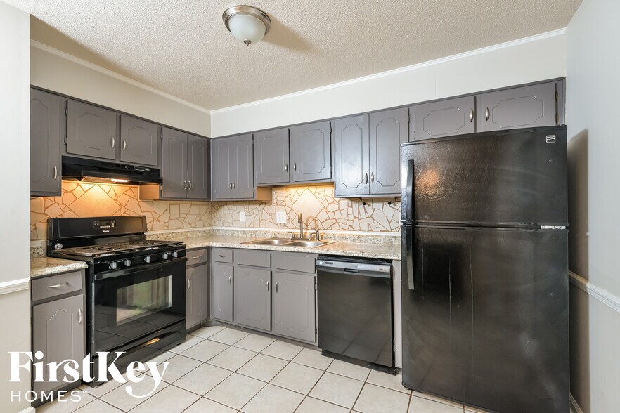 Building Photo - 1839 Satterwhite St