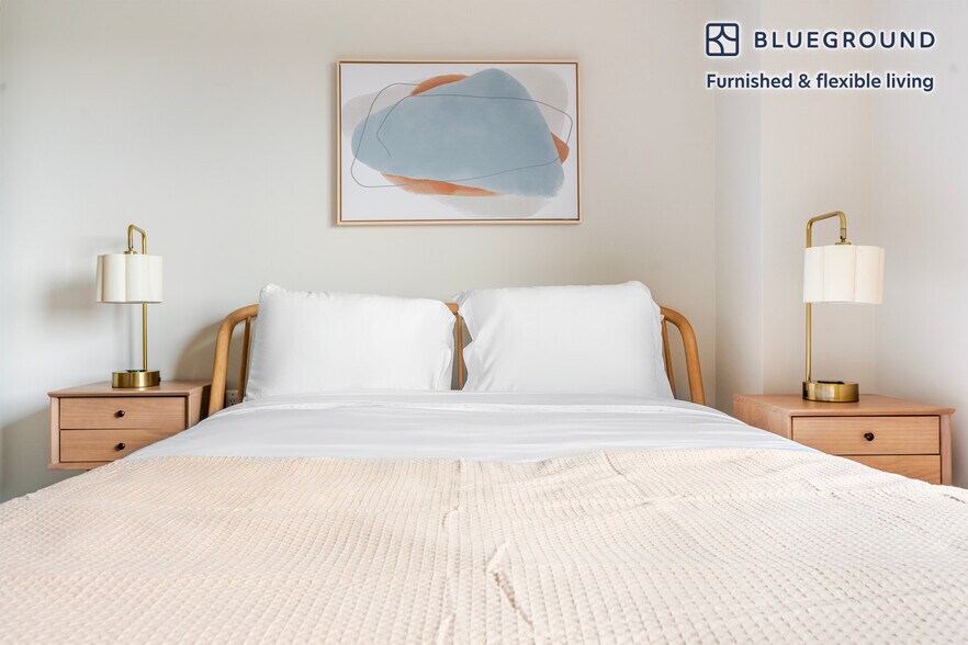 Building Photo - 2500 Clarendon Blvd