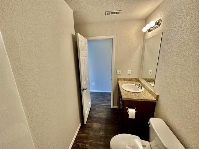 Building Photo - 6206 SW Warrington Rd