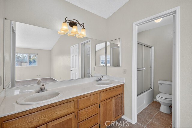 Building Photo - 10728 Valley Dr