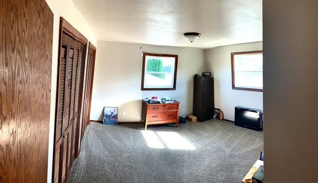 Building Photo - 3603 Crestview Dr