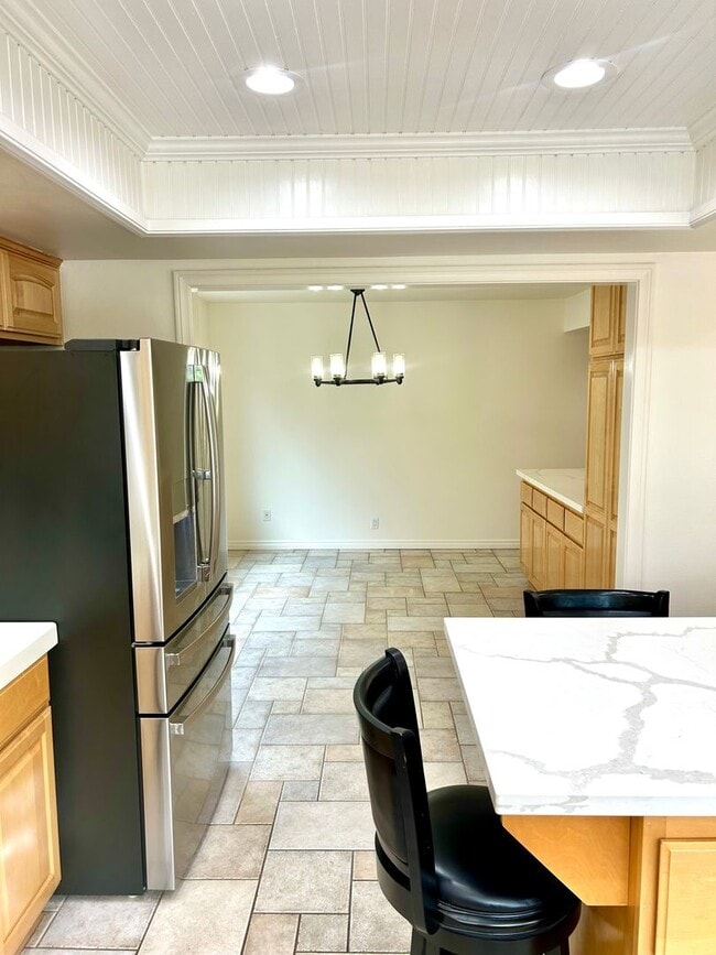 Building Photo - Beautiful 4 Bedroom/3 Bath Home with Bonus Room in Cypress, CA.   SOLAR Installed!