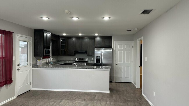 Building Photo - 3704 Octavia Dr