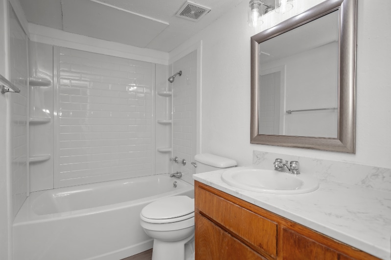 Building Photo - 1410 S Elizabeth Ave