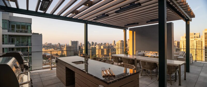 Building Photo - 341 N Halsted St