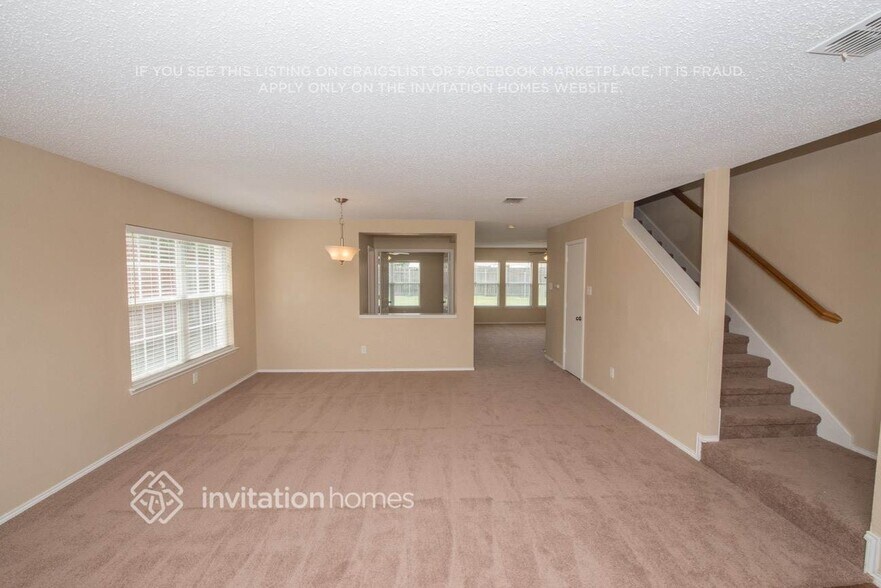 Building Photo - 7712 Regent Dr