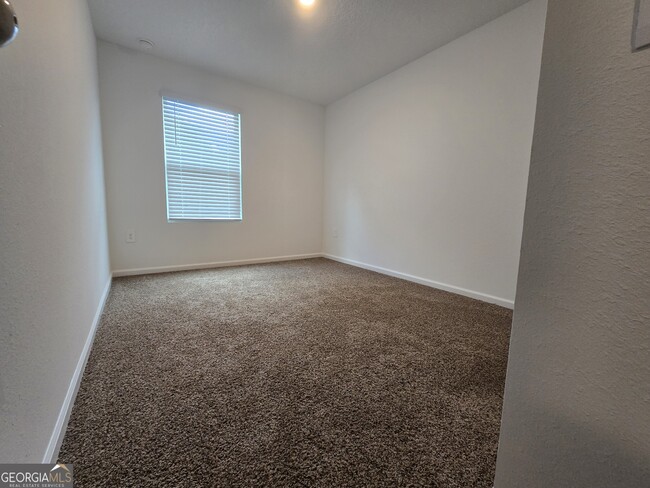 Building Photo - 118 Deep Bay Cir
