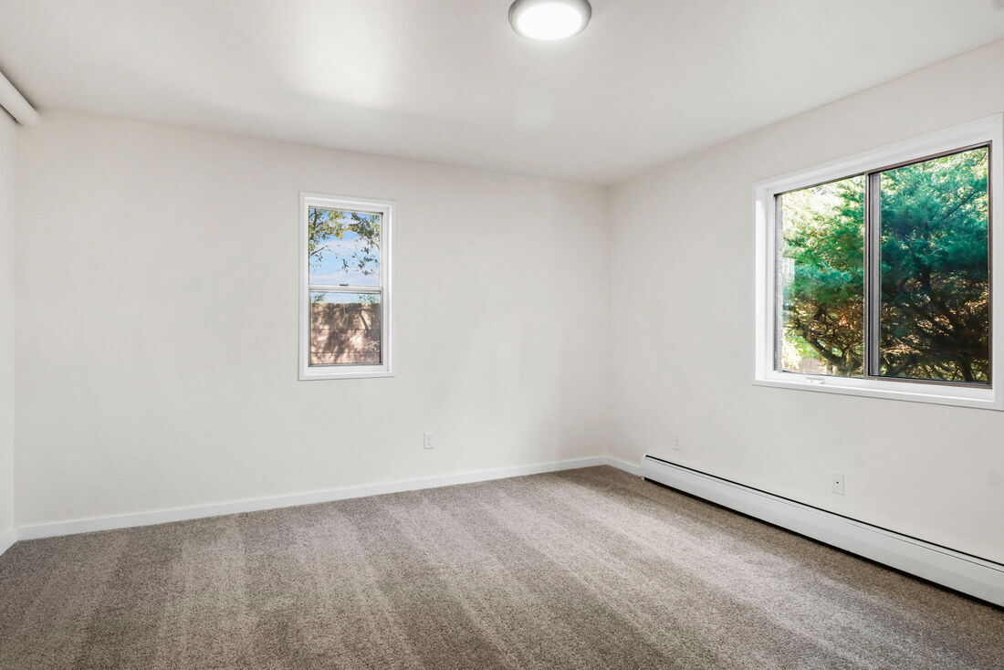 Building Photo - 4934 Whitcomb Dr
