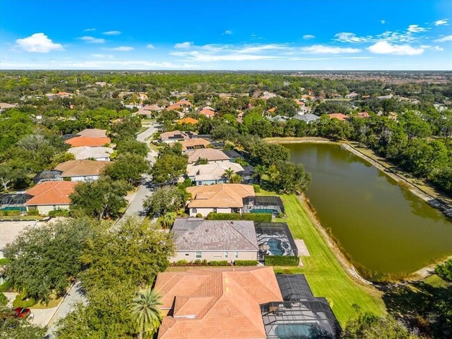 Building Photo - 936 Scherer Way