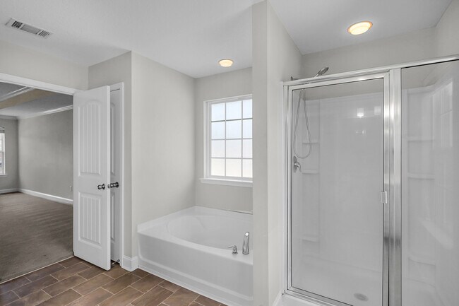 Building Photo - 721 Highgrove Ct