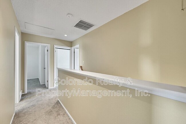 Building Photo - 2430 S Eagle Way