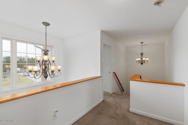 Building Photo - 147 Harvest Moon Dr