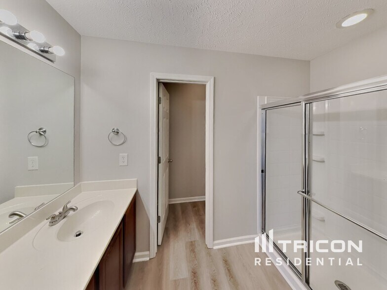 Building Photo - 75 Scotts Dr