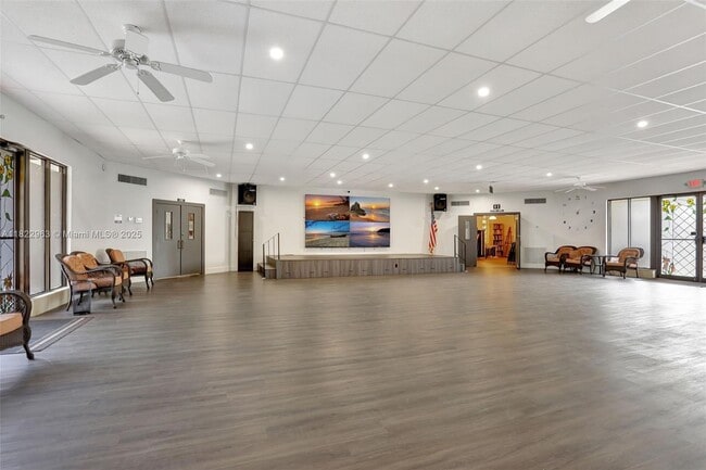 Building Photo - 3401 NW 47th Ave