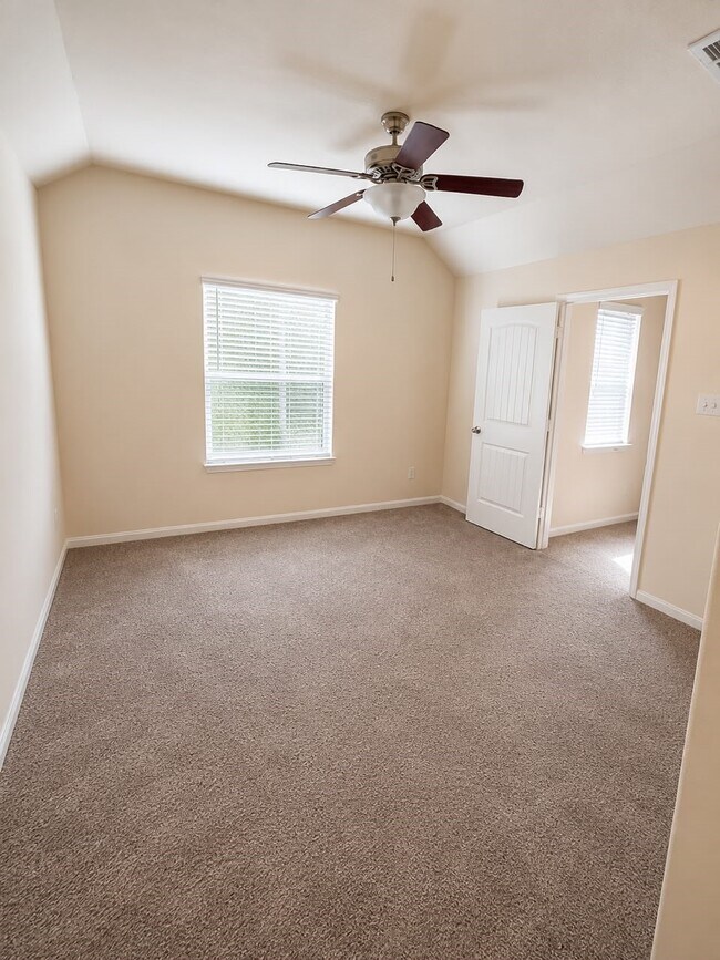 Building Photo - 7827 Mesquite Manor Ln