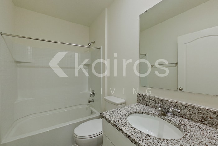 Building Photo - 32153 Katelin Cir