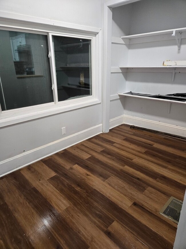 Building Photo - 6229 S Bishop St