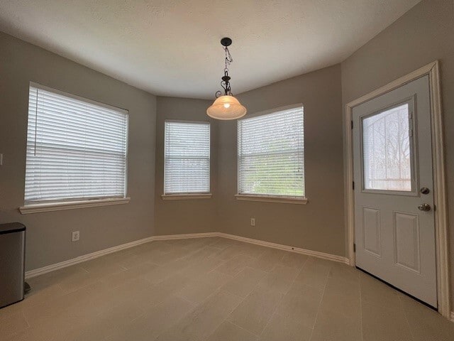 Building Photo - 8519 Babbling Brook Ct