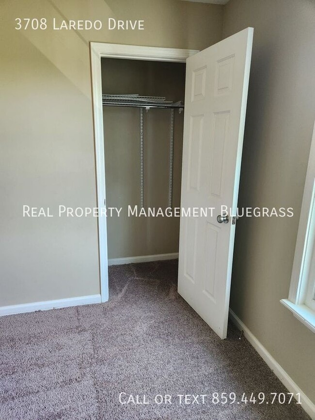 Building Photo - 3708 Laredo Dr