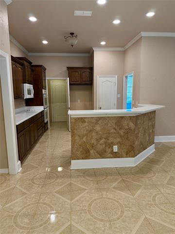 Building Photo - 106 Wellington Ct