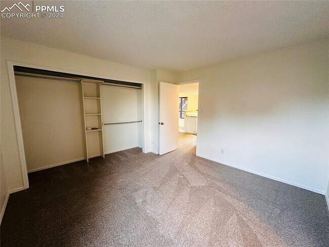Building Photo - 3356 Capstan Way