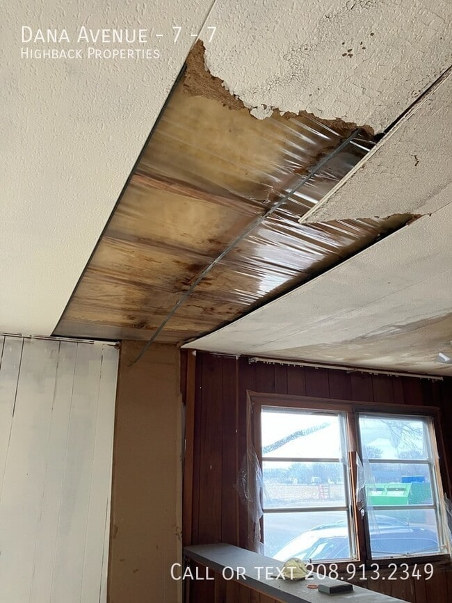 Building Photo - Dana Avenue - 7-7