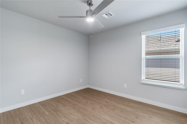 Building Photo - 6300 NW Kathleen St