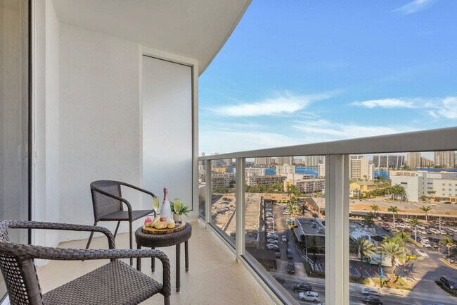 Building Photo - 18001 Collins Ave