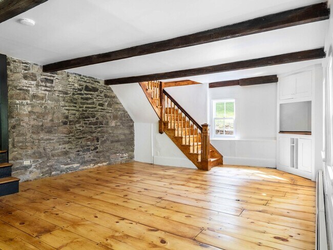 Building Photo - 50 Rose Hill Rd