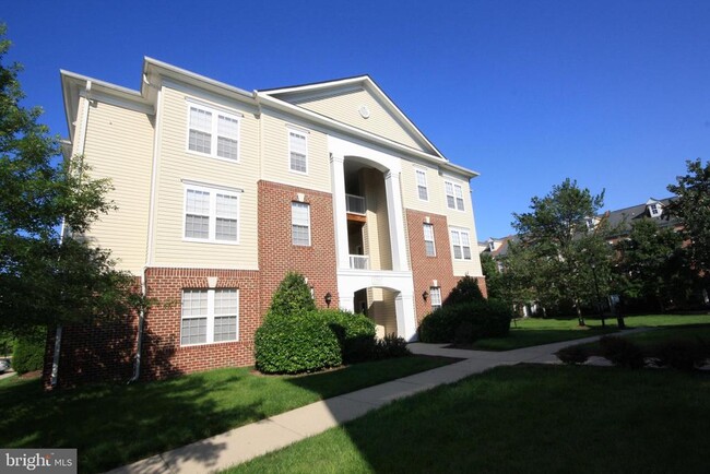 Building Photo - 22961 Blue Elder Terrace