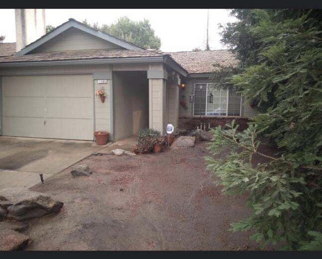 Building Photo - 1599 E Solar Ave