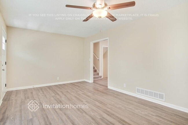 Building Photo - 5795 Deerfield Trail