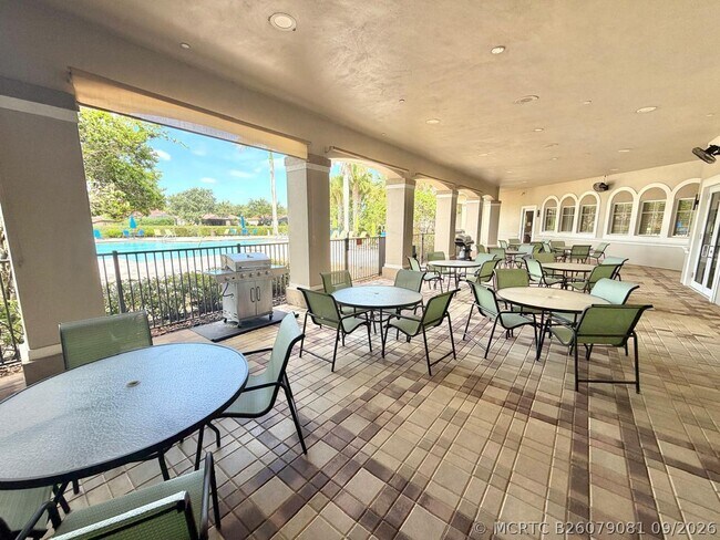 Building Photo - 8000 Carnoustie Pl