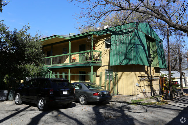 Primary Photo - West Annie Apartments