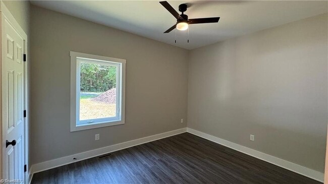 Building Photo - 148 Buena Vista Dr